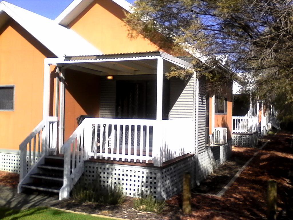 Mandurah Ocean Marina Chalets Buitenkant foto