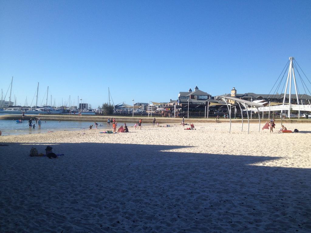 Mandurah Ocean Marina Chalets Buitenkant foto