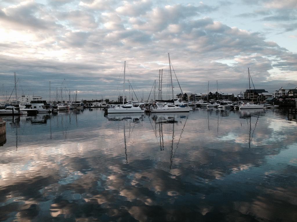 Mandurah Ocean Marina Chalets Buitenkant foto