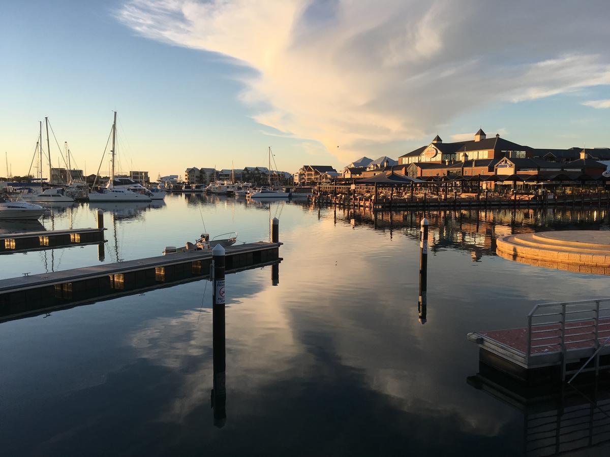 Mandurah Ocean Marina Chalets Buitenkant foto